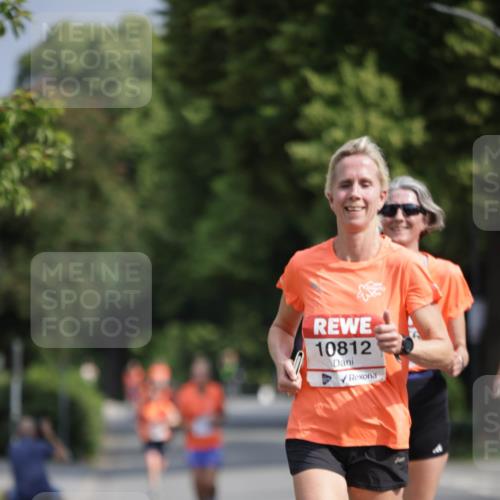15.06.2025 - REWE Women's Run Jannik Wohlers http://msf.ph/oto/7944134 15.06.2025 08:47:29 Laufen 10812 meine-sportfotos.de