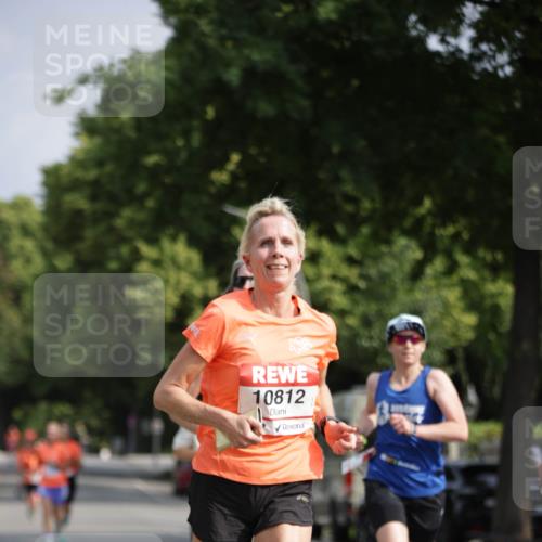 15.06.2025 - REWE Women's Run Jannik Wohlers http://msf.ph/oto/7944137 15.06.2025 08:47:30 Laufen 10812 meine-sportfotos.de