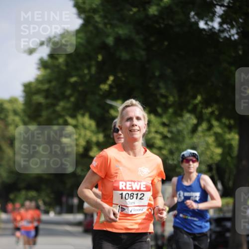 15.06.2025 - REWE Women's Run Jannik Wohlers http://msf.ph/oto/7944140 15.06.2025 08:47:30 Laufen 10812 meine-sportfotos.de