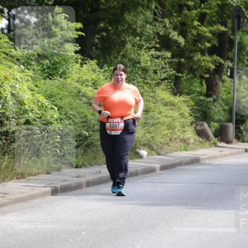 15.06.2025 - REWE Women's Run Jannik Wohlers http://msf.ph/oto/7944142 15.06.2025 10:17:01 Laufen 5287 meine-sportfotos.de