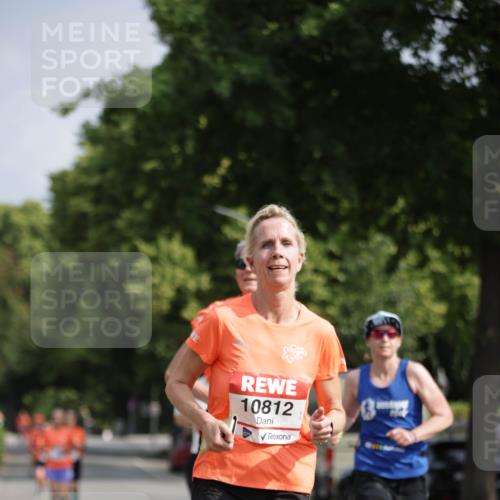 15.06.2025 - REWE Women's Run Jannik Wohlers http://msf.ph/oto/7944149 15.06.2025 08:47:30 Laufen 10812 meine-sportfotos.de