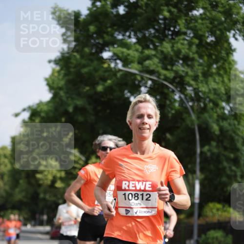 15.06.2025 - REWE Women's Run Jannik Wohlers http://msf.ph/oto/7944199 15.06.2025 08:47:31 Laufen 056, 10812 meine-sportfotos.de