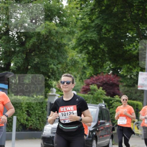 15.06.2025 - REWE Women's Run Jannik Wohlers http://msf.ph/oto/7944222 15.06.2025 08:29:21 Laufen 10125, 10472 meine-sportfotos.de