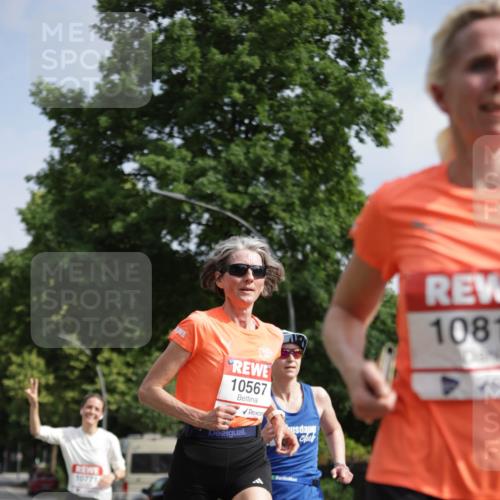 15.06.2025 - REWE Women's Run Jannik Wohlers http://msf.ph/oto/7944235 15.06.2025 08:47:32 Laufen 10771, 10567, 1081, 4 meine-sportfotos.de