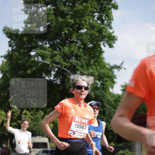 15.06.2025 - REWE Women's Run Jannik Wohlers http://msf.ph/oto/7944248 15.06.2025 08:47:32 Laufen 10567 meine-sportfotos.de