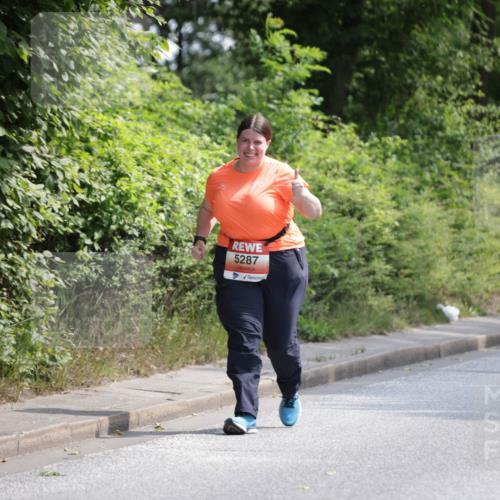 15.06.2025 - REWE Women's Run Jannik Wohlers http://msf.ph/oto/7944254 15.06.2025 10:17:03 Laufen 5287 meine-sportfotos.de