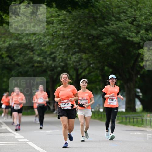 15.06.2025 - REWE Women's Run Dr. Thomas Lammeyer http://msf.ph/oto/7944261 15.06.2025 09:22:20 Laufen 10737, 10161, 10422 meine-sportfotos.de