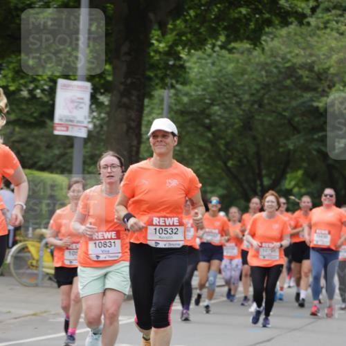 15.06.2025 - REWE Women's Run Jannik Wohlers http://msf.ph/oto/7944265 15.06.2025 08:29:23 Laufen 105, 10831, 10532, 107 meine-sportfotos.de