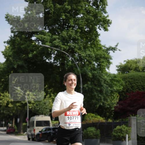 15.06.2025 - REWE Women's Run Jannik Wohlers http://msf.ph/oto/7944312 15.06.2025 08:47:33 Laufen 10771 meine-sportfotos.de