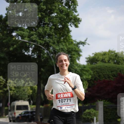 15.06.2025 - REWE Women's Run Jannik Wohlers http://msf.ph/oto/7944337 15.06.2025 08:47:34 Laufen 10771 meine-sportfotos.de
