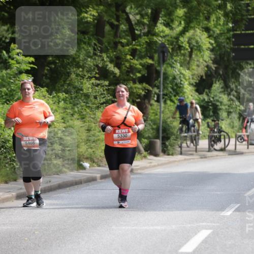 15.06.2025 - REWE Women's Run Jannik Wohlers http://msf.ph/oto/7944348 15.06.2025 10:17:12 Laufen 5466, 5330 meine-sportfotos.de