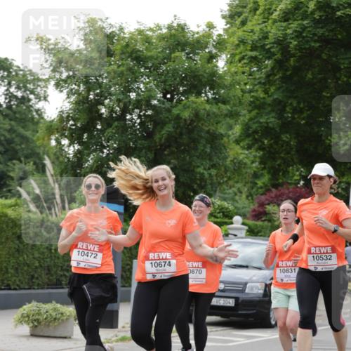 15.06.2025 - REWE Women's Run Jannik Wohlers http://msf.ph/oto/7944371 15.06.2025 08:29:24 Laufen 10472, 10674, 0870, 1043, 10831, 10532 meine-sportfotos.de