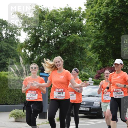 15.06.2025 - REWE Women's Run Jannik Wohlers http://msf.ph/oto/7944375 15.06.2025 08:29:24 Laufen 10472, 10674, 0870, 1043, 10831, 10532 meine-sportfotos.de