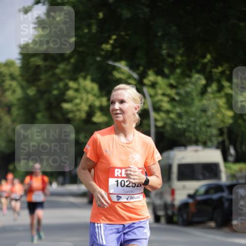 15.06.2025 - REWE Women's Run Jannik Wohlers http://msf.ph/oto/7944382 15.06.2025 08:47:39 Laufen 10254 meine-sportfotos.de