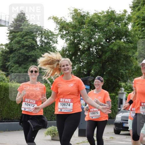 15.06.2025 - REWE Women's Run Jannik Wohlers http://msf.ph/oto/7944410 15.06.2025 08:29:25 Laufen 10472, 10674, 10870, 10, 10 meine-sportfotos.de