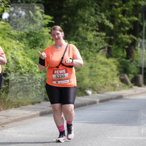 15.06.2025 - REWE Women's Run Jannik Wohlers http://msf.ph/oto/7944415 15.06.2025 10:17:15 Laufen 5466, 5330 meine-sportfotos.de