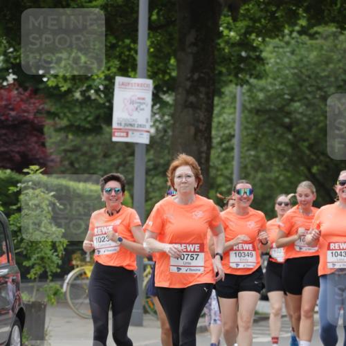 15.06.2025 - REWE Women's Run Jannik Wohlers http://msf.ph/oto/7944442 15.06.2025 08:29:27 Laufen 15, 2825, 1023, 0757, 10349, 102, 1043 meine-sportfotos.de