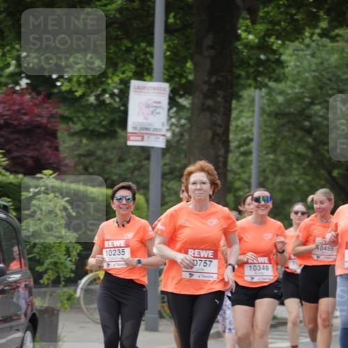 15.06.2025 - REWE Women's Run Jannik Wohlers http://msf.ph/oto/7944444 15.06.2025 08:29:27 Laufen 10235, 0757, 10349, 10455 meine-sportfotos.de