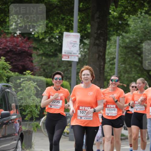 15.06.2025 - REWE Women's Run Jannik Wohlers http://msf.ph/oto/7944464 15.06.2025 08:29:27 Laufen 0235, 10455, 10349, 107 meine-sportfotos.de