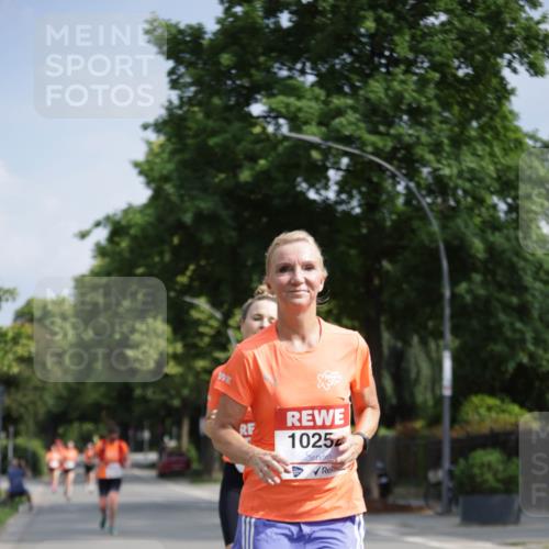 15.06.2025 - REWE Women's Run Jannik Wohlers http://msf.ph/oto/7944477 15.06.2025 08:47:40 Laufen 1025 meine-sportfotos.de