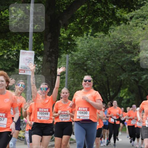 15.06.2025 - REWE Women's Run Jannik Wohlers http://msf.ph/oto/7944523 15.06.2025 08:29:28 Laufen 15, 20, 57, 10349, 10455, 10430, 10 meine-sportfotos.de