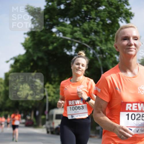 15.06.2025 - REWE Women's Run Jannik Wohlers http://msf.ph/oto/7944526 15.06.2025 08:47:41 Laufen 10063, 102 meine-sportfotos.de
