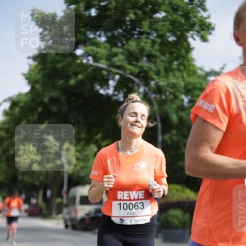 15.06.2025 - REWE Women's Run Jannik Wohlers http://msf.ph/oto/7944529 15.06.2025 08:47:41 Laufen 10063 meine-sportfotos.de