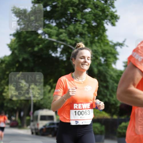 15.06.2025 - REWE Women's Run Jannik Wohlers http://msf.ph/oto/7944536 15.06.2025 08:47:41 Laufen 10063 meine-sportfotos.de