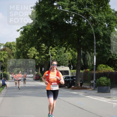 15.06.2025 - REWE Women's Run Jannik Wohlers http://msf.ph/oto/7944557 15.06.2025 08:47:45 Laufen 10591 meine-sportfotos.de