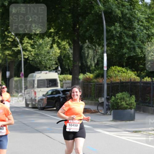 15.06.2025 - REWE Women's Run Jannik Wohlers http://msf.ph/oto/7944569 15.06.2025 09:43:49 Laufen 60, 10499 meine-sportfotos.de