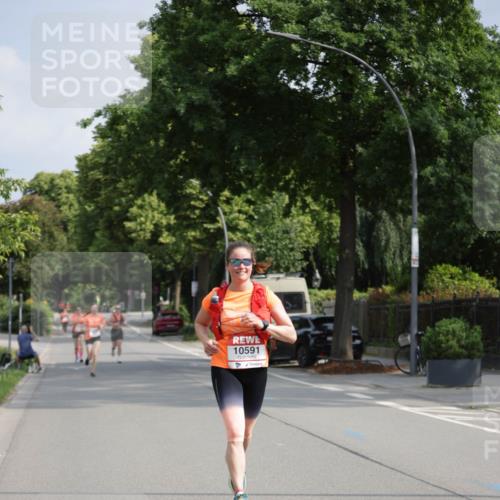 15.06.2025 - REWE Women's Run Jannik Wohlers http://msf.ph/oto/7944570 15.06.2025 08:47:45 Laufen 10591 meine-sportfotos.de