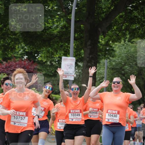 15.06.2025 - REWE Women's Run Jannik Wohlers http://msf.ph/oto/7944571 15.06.2025 08:29:29 Laufen 10757, 1, 112, 2025, 1045, 10349, 10455, 10430 meine-sportfotos.de