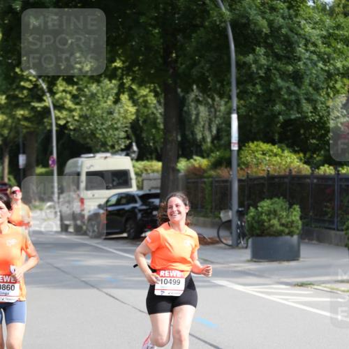 15.06.2025 - REWE Women's Run Jannik Wohlers http://msf.ph/oto/7944574 15.06.2025 09:43:50 Laufen 0860, 10499 meine-sportfotos.de
