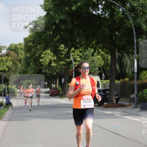 15.06.2025 - REWE Women's Run Jannik Wohlers http://msf.ph/oto/7944594 15.06.2025 08:47:45 Laufen 10591 meine-sportfotos.de