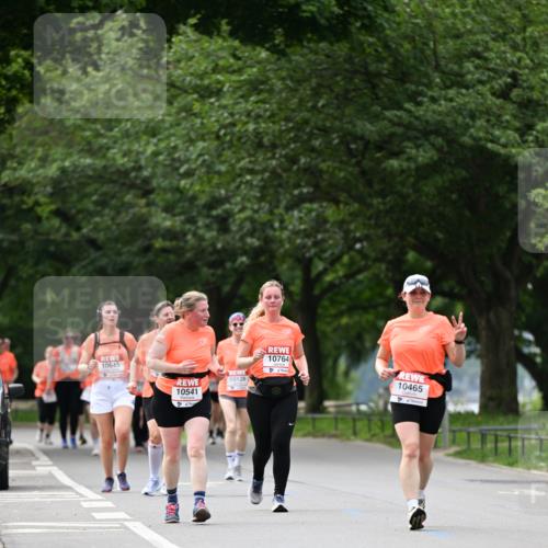 15.06.2025 - REWE Women's Run Dr. Thomas Lammeyer http://msf.ph/oto/7944595 15.06.2025 09:22:27 Laufen 10764, 10645, 10128, 10541, 10465 meine-sportfotos.de
