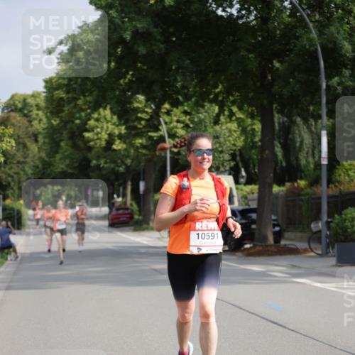 15.06.2025 - REWE Women's Run Jannik Wohlers http://msf.ph/oto/7944602 15.06.2025 08:47:45 Laufen 10591 meine-sportfotos.de