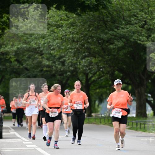 15.06.2025 - REWE Women's Run Dr. Thomas Lammeyer http://msf.ph/oto/7944603 15.06.2025 09:22:27 Laufen 10764, 10465 meine-sportfotos.de