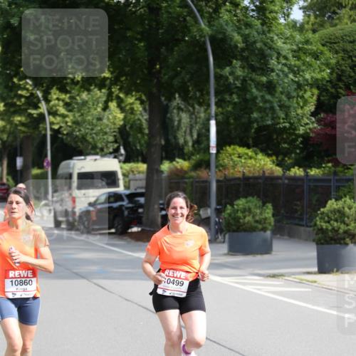 15.06.2025 - REWE Women's Run Jannik Wohlers http://msf.ph/oto/7944611 15.06.2025 09:43:50 Laufen 10860, 0499 meine-sportfotos.de