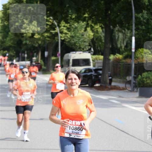 15.06.2025 - REWE Women's Run Jannik Wohlers http://msf.ph/oto/7944664 15.06.2025 09:43:51 Laufen 10581, 10860 meine-sportfotos.de