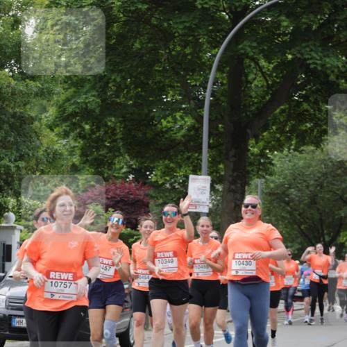 15.06.2025 - REWE Women's Run Jannik Wohlers http://msf.ph/oto/7944703 15.06.2025 08:29:30 Laufen 2825, 10349, 10430, 10455, 1457, 0454, 10757 meine-sportfotos.de