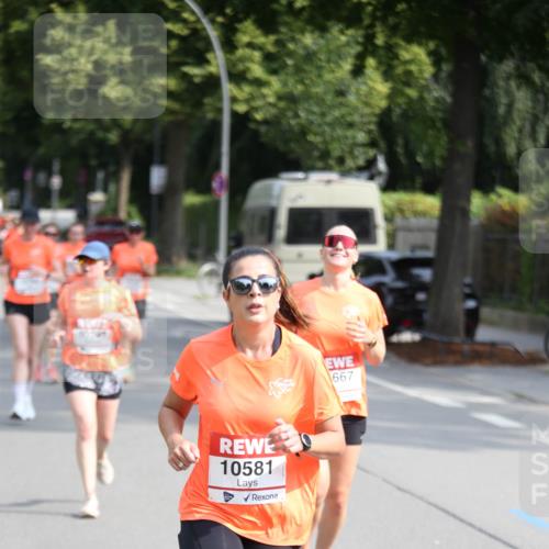 15.06.2025 - REWE Women's Run Jannik Wohlers http://msf.ph/oto/7944729 15.06.2025 09:43:52 Laufen 10581, 667 meine-sportfotos.de