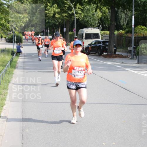 15.06.2025 - REWE Women's Run Jannik Wohlers http://msf.ph/oto/7944760 15.06.2025 09:43:55 Laufen 10766, 10193 meine-sportfotos.de