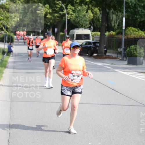 15.06.2025 - REWE Women's Run Jannik Wohlers http://msf.ph/oto/7944768 15.06.2025 09:43:56 Laufen 10193 meine-sportfotos.de