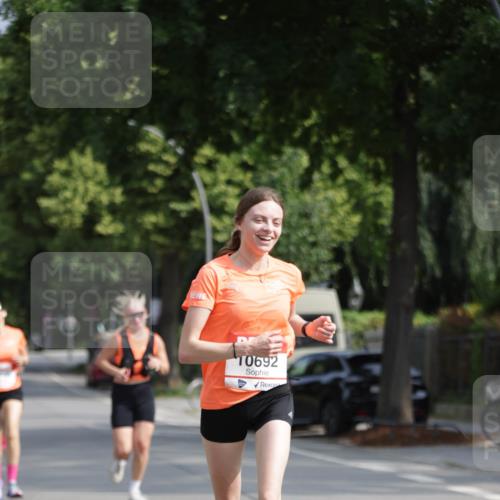 15.06.2025 - REWE Women's Run Jannik Wohlers http://msf.ph/oto/7944795 15.06.2025 08:47:53 Laufen 10692 meine-sportfotos.de