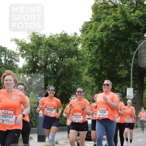15.06.2025 - REWE Women's Run Jannik Wohlers http://msf.ph/oto/7944800 15.06.2025 08:29:32 Laufen 10757, 10457, 10349, 104, 10430, 10, 638, 10833 meine-sportfotos.de