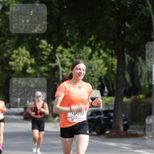 15.06.2025 - REWE Women's Run Jannik Wohlers http://msf.ph/oto/7944801 15.06.2025 08:47:53 Laufen 10692 meine-sportfotos.de