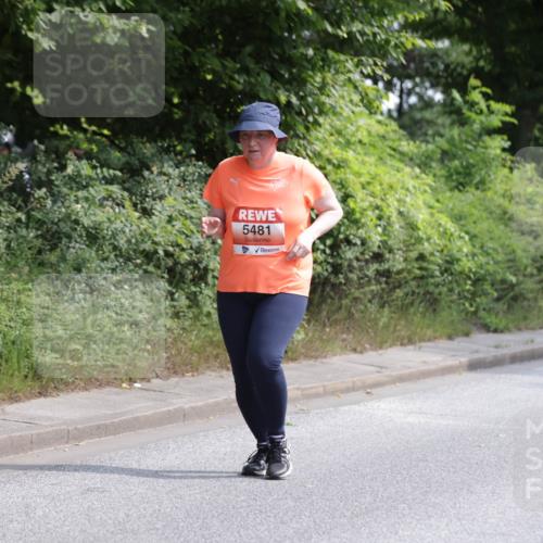 15.06.2025 - REWE Women's Run Jannik Wohlers http://msf.ph/oto/7944810 15.06.2025 10:18:09 Laufen 5481 meine-sportfotos.de