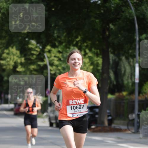 15.06.2025 - REWE Women's Run Jannik Wohlers http://msf.ph/oto/7944823 15.06.2025 08:47:53 Laufen 10692 meine-sportfotos.de