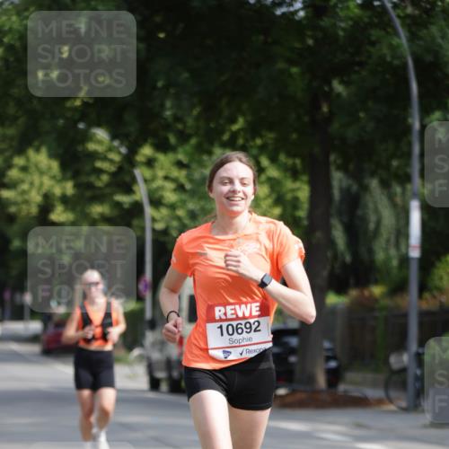 15.06.2025 - REWE Women's Run Jannik Wohlers http://msf.ph/oto/7944828 15.06.2025 08:47:53 Laufen 10692 meine-sportfotos.de