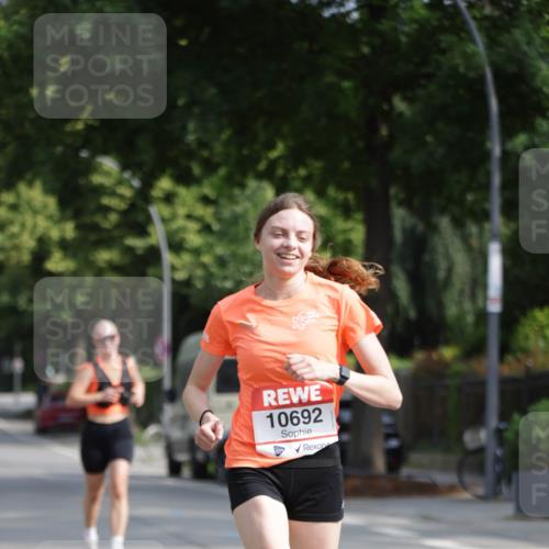 15.06.2025 - REWE Women's Run Jannik Wohlers http://msf.ph/oto/7944838 15.06.2025 08:47:53 Laufen 10692 meine-sportfotos.de